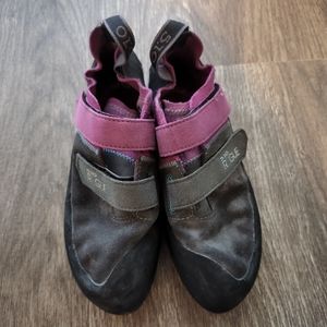 Rock climbing shoes